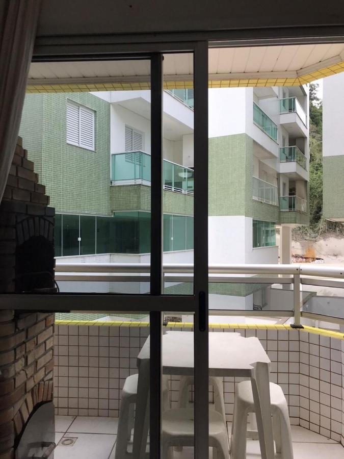 Apto 21D Piscina, 1 Vaga Na Garagem Coberta, Ar Condicionado, Churrasqueira Убатуба Екстериор снимка